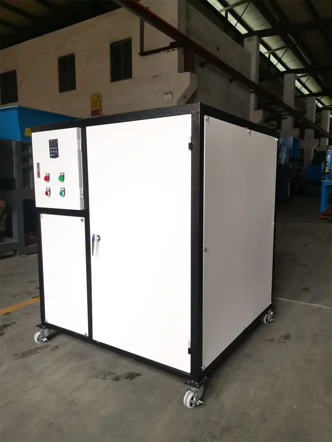 靜(jing)音(yin)型邊料(liao)機